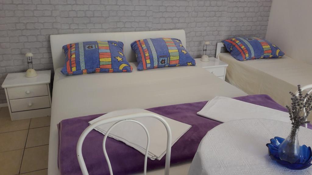 Guesthouse Ivan Skradin Bagian luar foto