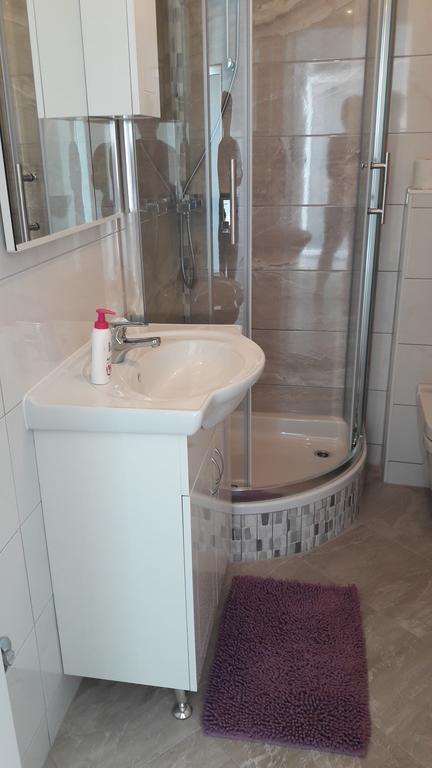 Guesthouse Ivan Skradin Bagian luar foto
