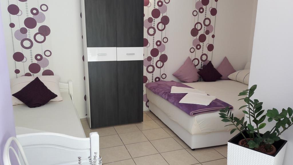 Guesthouse Ivan Skradin Bagian luar foto