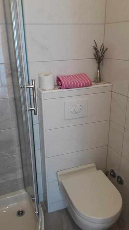Guesthouse Ivan Skradin Bagian luar foto