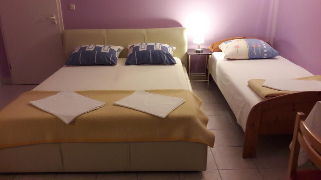 Guesthouse Ivan Skradin Bagian luar foto